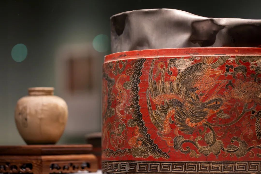 貫入青磁錫口阿古陀茶壷 资讯详情