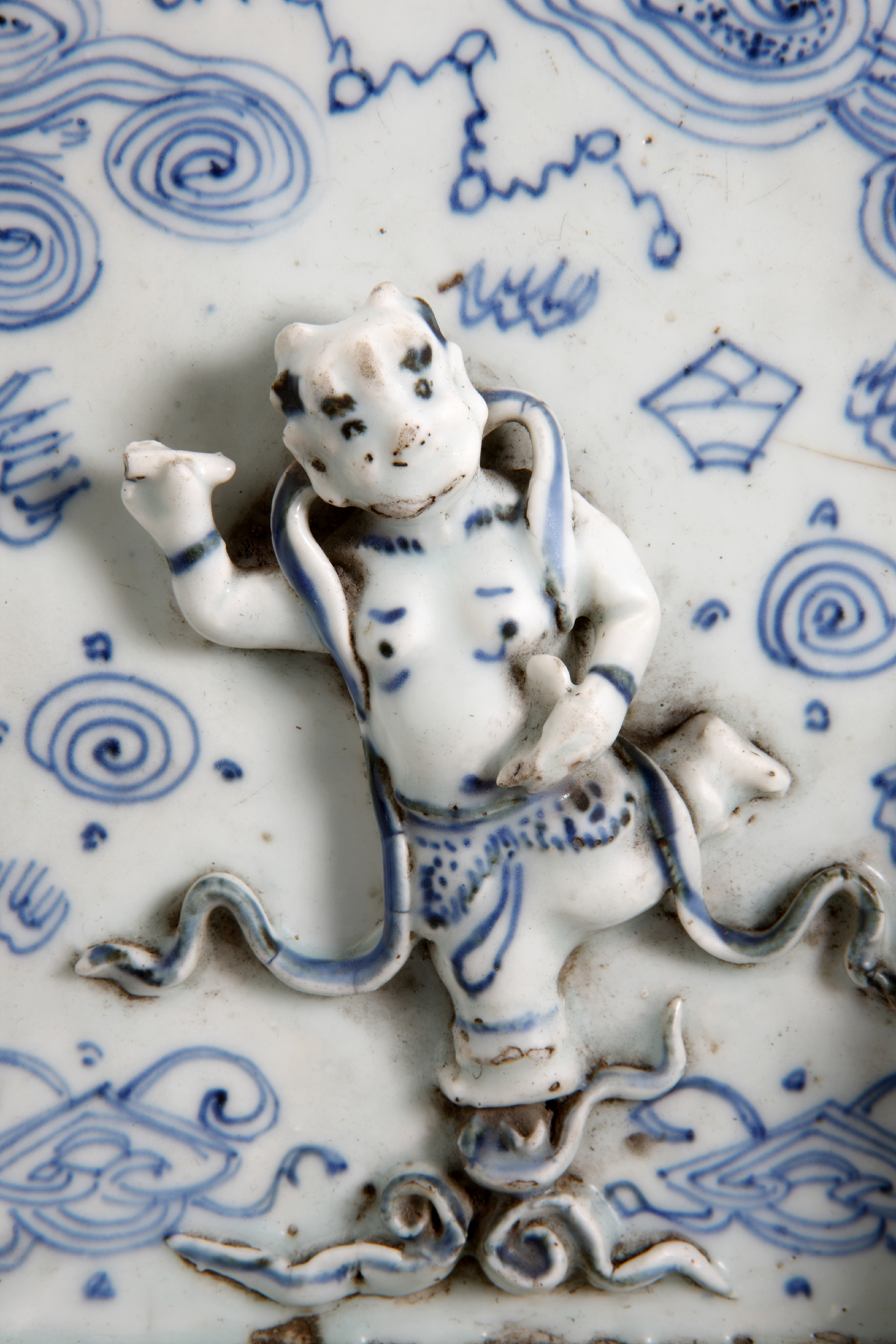 青花魁星像笔插